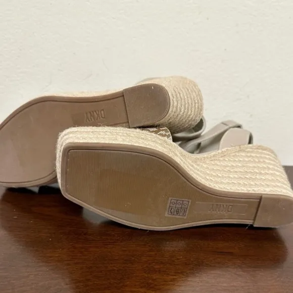 DKNY Calima Logo Espadrille Wedge Ankle Strap Sandals Size 8.5