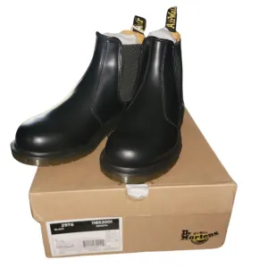 Doc Martens 2976 Chelsea Boots Smooth Leather Ankle Pull On Black US 7 Brand New