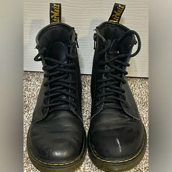 Doc Martens Air Wair 1460J Black Combat Boots Size Kids US 2