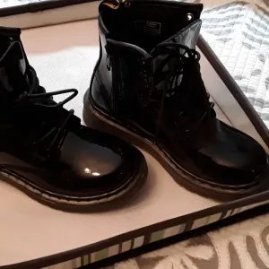 Doc Martens childrens  size 12