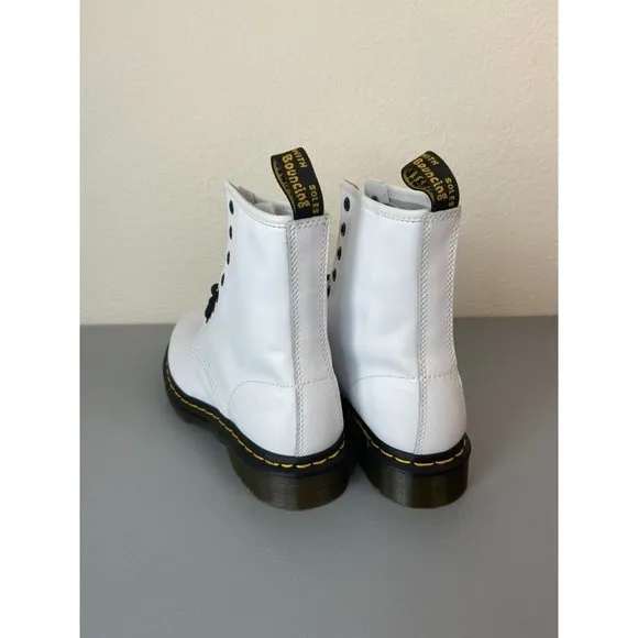 Doc Marten's Dr. Marten's women's US 8 softy T white lace up combat boots‎