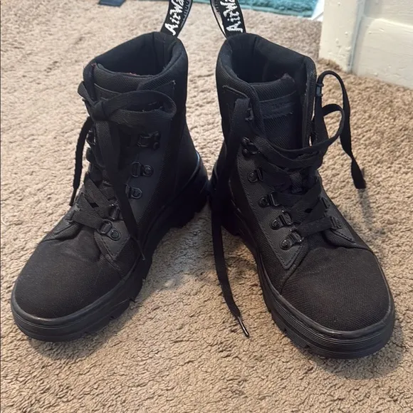 Doc martens EUC size 7-7.5