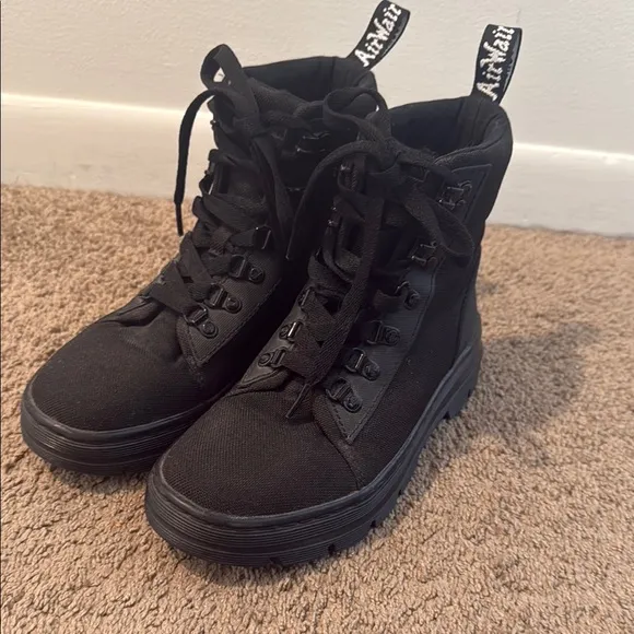 Doc martens EUC size 7-7.5