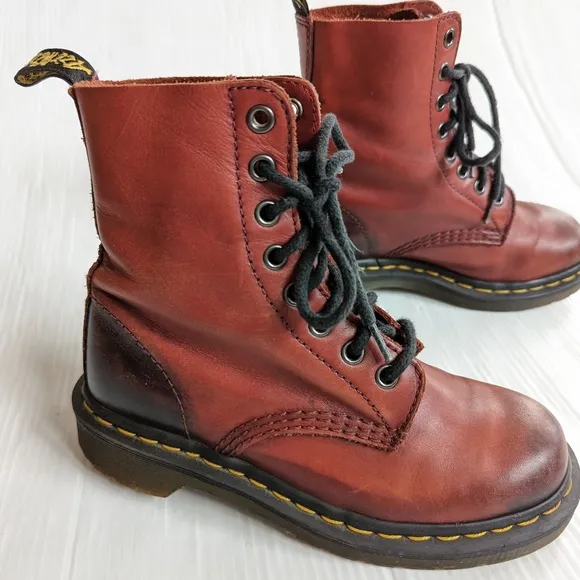 DOC MARTENS Pascal red leather lace-up combat boots size 5