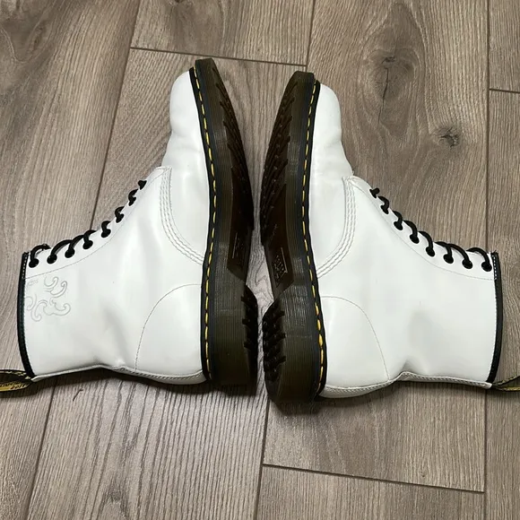 Doc Martens White Lace Up Combat Boots Size 9