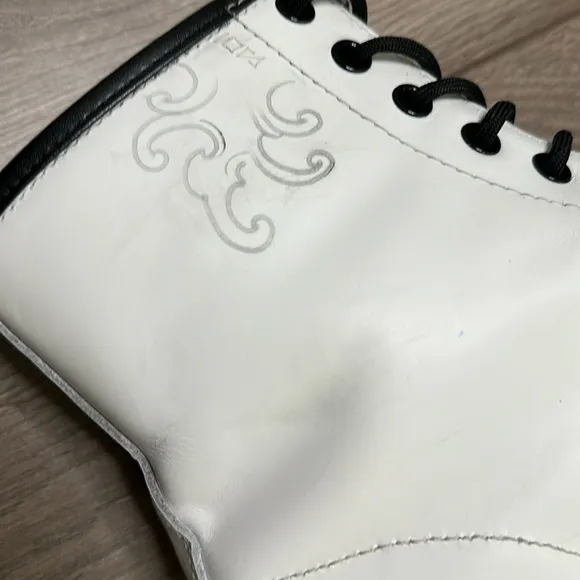 Doc Martens White Lace Up Combat Boots Size 9