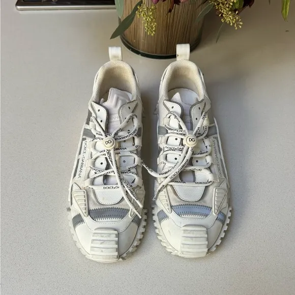 Dolce &amp; Gabbana White Lace Up Low Top Sneakers