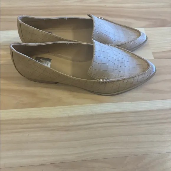 Dolce Vita Almond Toe Island Loafer Flats Size 8 New