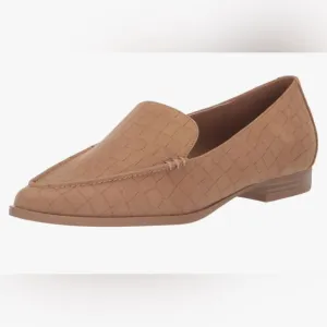 Dolce Vita Almond Toe Island Loafer Flats Size 8 New