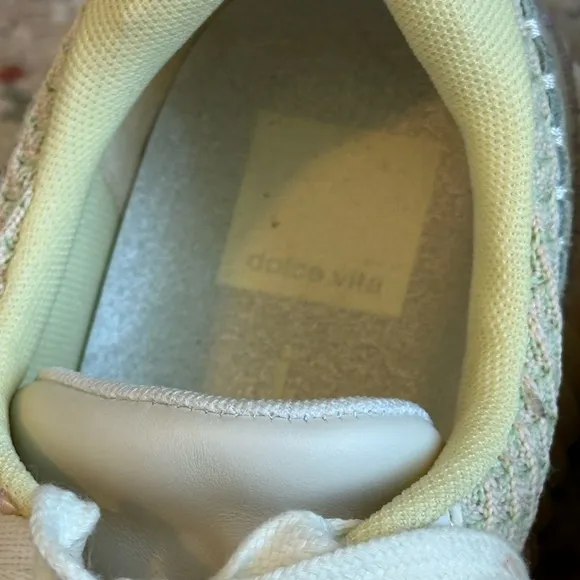 Dolce Vita Dolen Woven Platform‎ Sneakers In Multi Pink Yellow Purple