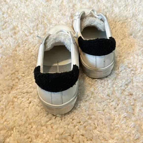 Dolce Vita Womens Round Toe Sherpa Accent Low Top Zina Sneakers White Size 8