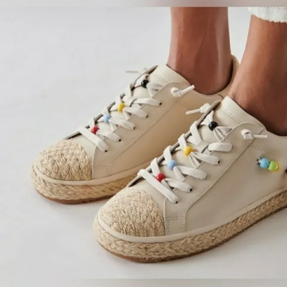 DOLCE Vita Zoe Pride Sneaker