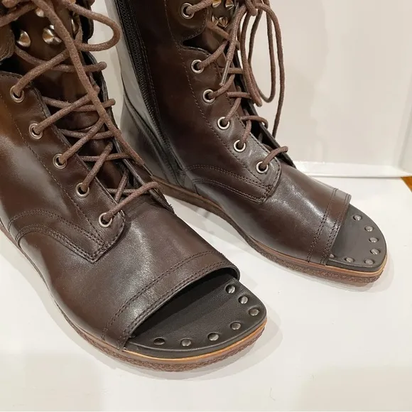 Donald J Pliner Ghalib Womens Brown Leather Studded Boots 7.5 Open Toe Combat