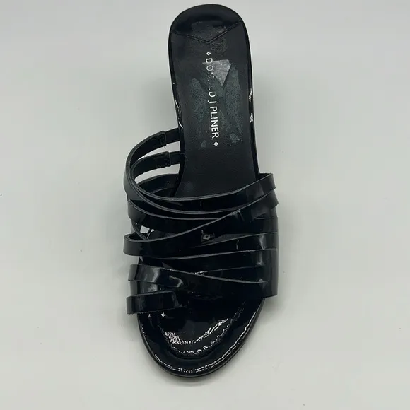 Donald Pliner - Black Patent Leather Strappy  Toe Insert Small Heel Sandals 7
