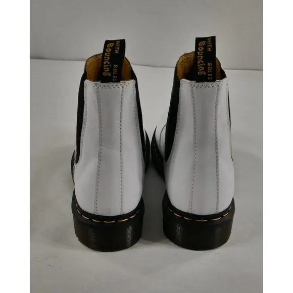 Dr. Doc Martens Chelsea Ankle Boots 2976 Smooth Leather White Wms Size US 10 EUC