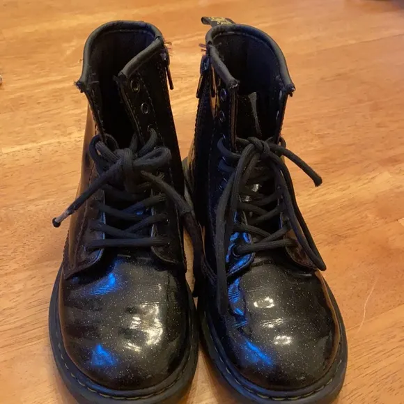 Dr Marten Air Wair Blk glitter combat boot sz 1 grunge rocker rockabilly docs