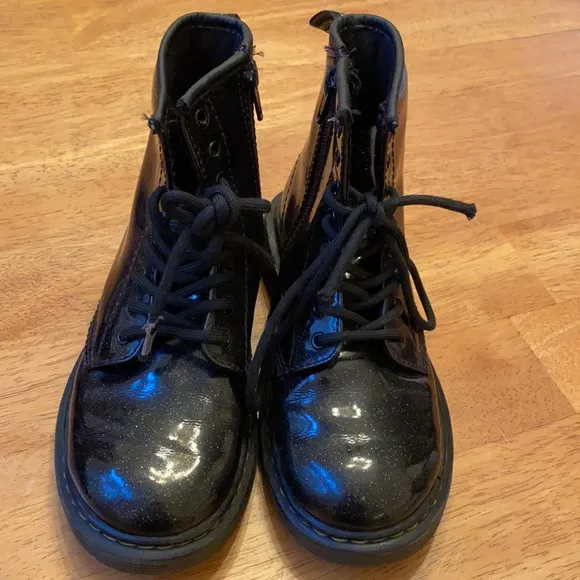 Dr Marten Air Wair Blk glitter combat boot sz 1 grunge rocker rockabilly docs