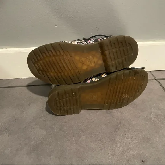 Dr. Martens 1460 Flower Combat Boots EUC