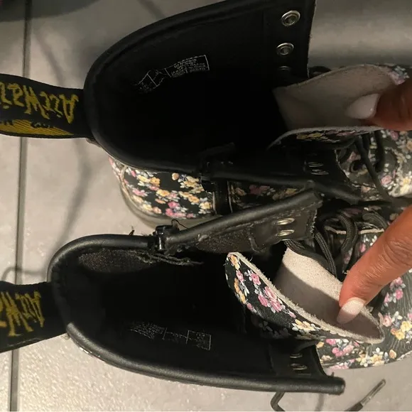 Dr. Martens 1460 Flower Combat Boots EUC