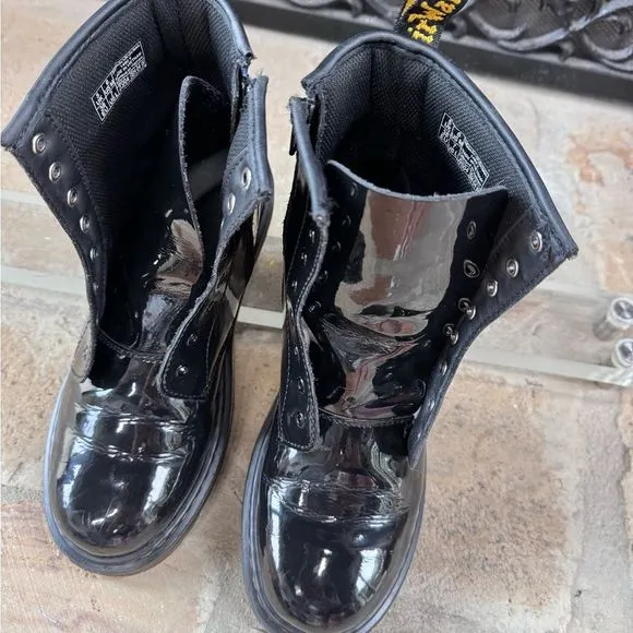 DR. MARTENS 1460 Unisex PATENT LEATHER 11821 COMBAT BOOTS BLACK SZ 6 W 7