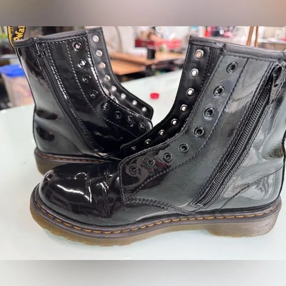 DR. MARTENS 1460 Unisex PATENT LEATHER 11821 COMBAT BOOTS BLACK SZ 6 W 7