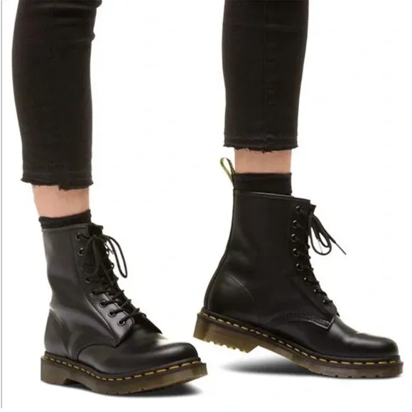 Dr Martens 1460W 8-Eye Combat Boots Black Size 7