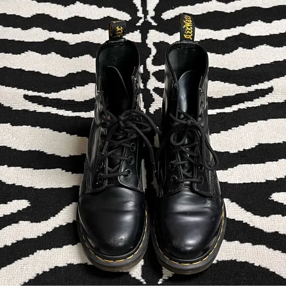 Dr Martens 1460W 8-Eye Combat Boots Black Size 7