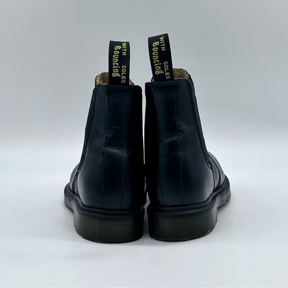 Dr. Martens 2796 Chelsea Boots. Size 8