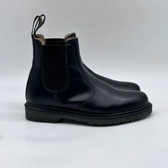 Dr. Martens 2796 Chelsea Boots. Size 8