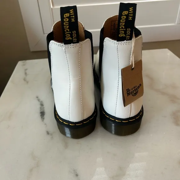 Dr. Martens 2976 Chelsea Boots Men’s Size 12 White New NWT