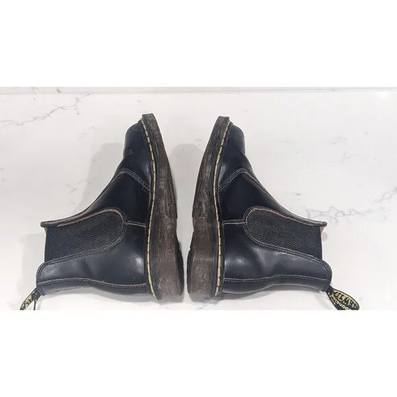 Dr Martens 2976 Chelsea Boots Womens US 6 Made in England Distressed Grunge