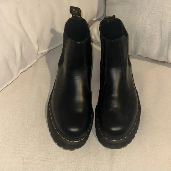 Dr. Martens 2976 SMOOTH LEATHER PLATFORM CHELSEA BOOTS sz 8 unisex