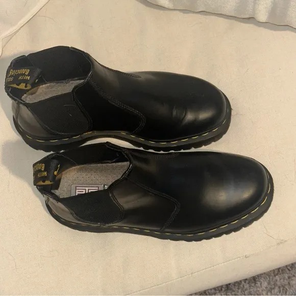 Dr. Martens 2976 SMOOTH LEATHER PLATFORM CHELSEA BOOTS sz 8 unisex