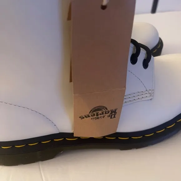 Dr. Martens Air Wair NWT White Combat Boots size 10‎