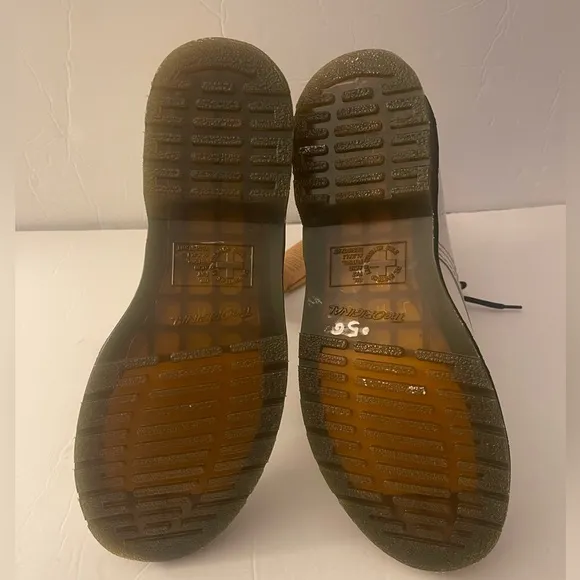 Dr. Martens Air Wair NWT White Combat Boots size 10‎