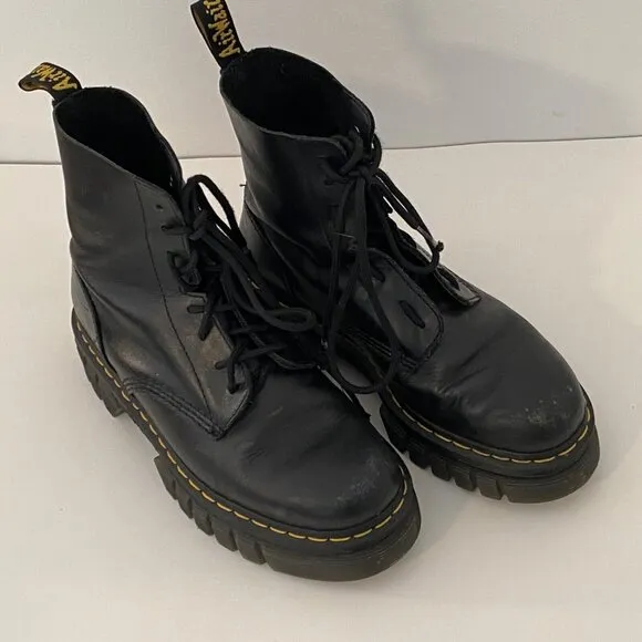 Dr. Martens Audrick 8 Eye Combat Boots Womens Sz 9 AirWare Grunge Punk Platform