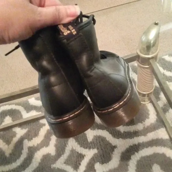 DR MARTENS black combat boots size 2 kids