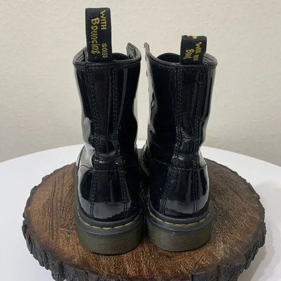 Dr. Martens Black Patent Leather Size UK 5 US 7 L Lace Up 1460W Doc Combat Boots
