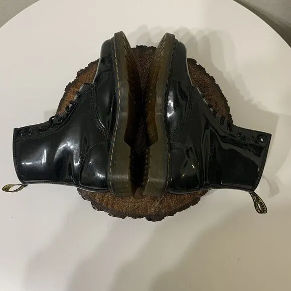 Dr. Martens Black Patent Leather Size UK 5 US 7 L Lace Up 1460W Doc Combat Boots