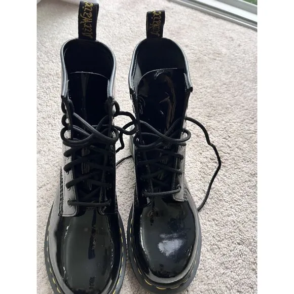 Dr. Martens Black Shiny Patent Leather 11821 Combat Boots Size 8 Punkcore, Steam