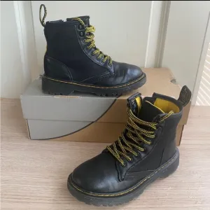 Dr. Martens Black/Yellow Kids Combat Boots - SZ 13 C