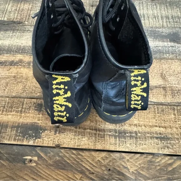 Dr. Martens Boots Air Wair 11822 Mens 6 US 5 UK Doc Black Noir Combat Punk