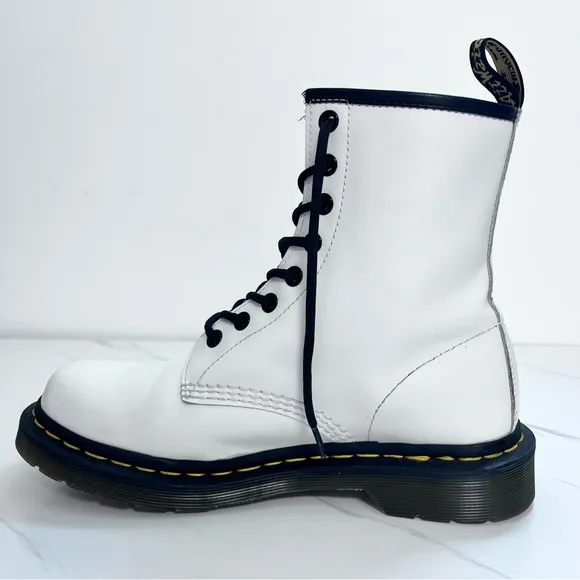 Dr. Martens Boots White Leather Combat Style Lace Up Boot Size 7