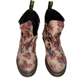 Dr. Martens Castel Floral Boots Cottage Core Combat Women's 9