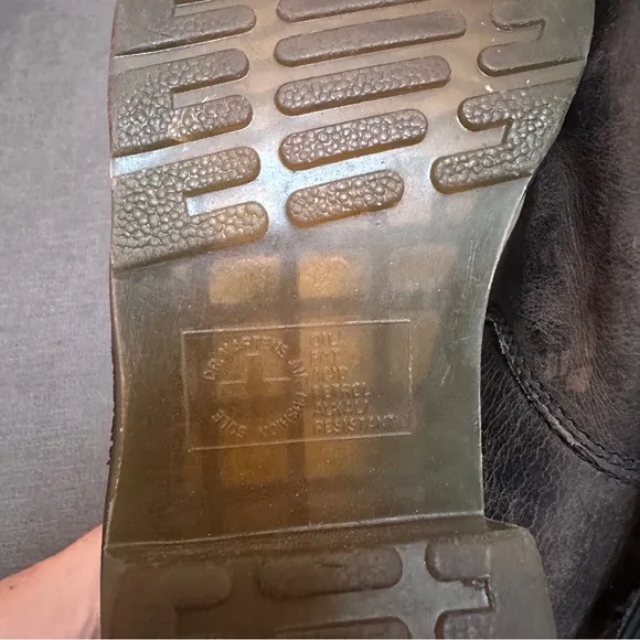 Dr. Martens Chelsea Boots
