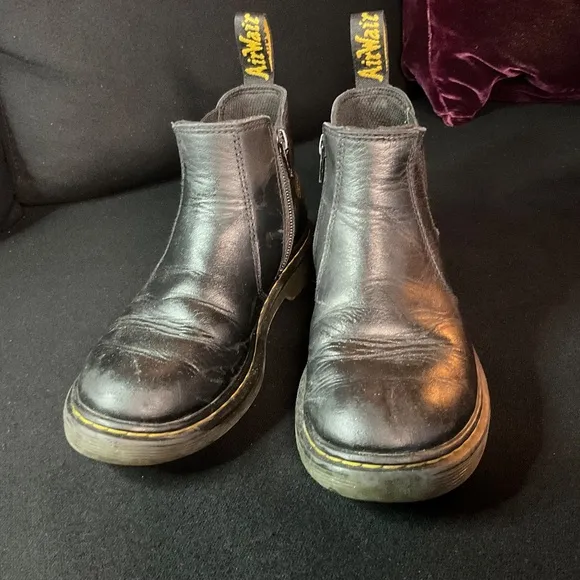 Dr Martens Chelsea Boots