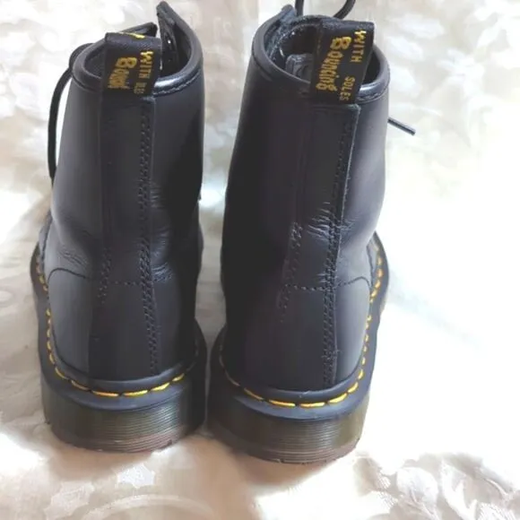 Dr. Martens Classic Style Black Leather Combat Boots
