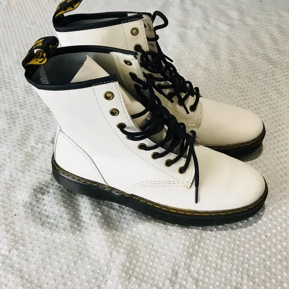 Dr. martens combat boots