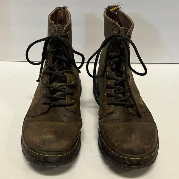 Dr Martens Combs 2 Combat Boots