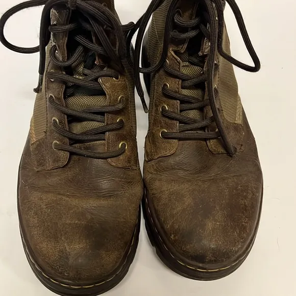 Dr Martens Combs 2 Combat Boots